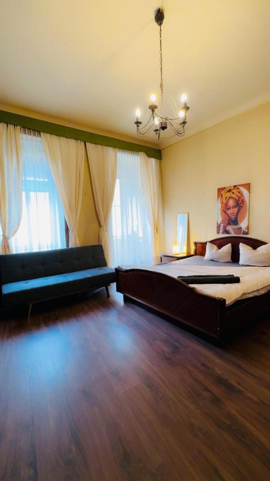 Comfy 2br For 5p Easy Access To Stadthalle Apartment