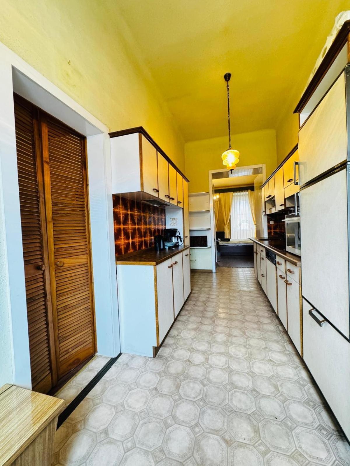 Comfy 2br For 5p Easy Access To Stadthalle Apartment